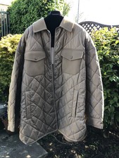 Max Mara Weekend Uk 12 Quilted Coat Pit To Pit 22’ Length 32’ Comes Up Big