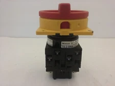 MOELLER ELECTRIC T0-28900/EA/SVB MAIN SWITCH ON/OFF 2 CONTACT 3POLE+N