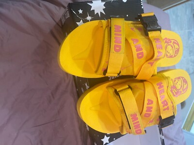 BB Space Walker II Slides Size 10.5