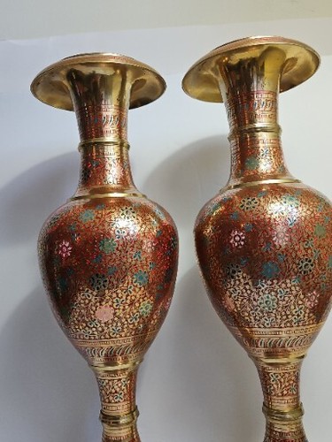 Par de jarrones grandes de latón grabados decoración del hogar de 18 pulgadas de alto estilo vintage - Imagen 5 de 16