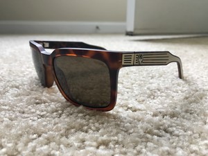 dragon mr blonde sunglasses