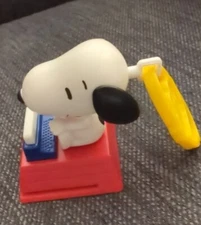 McDonald's Happy Meal Toys 2018 Snoopy  Papers Holder