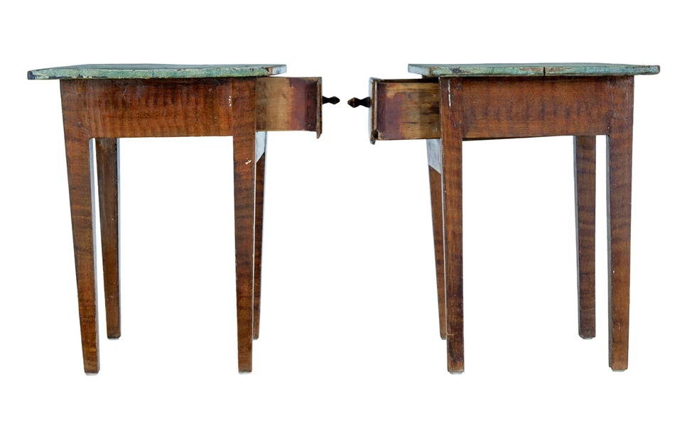 PAR DE MESAS LATERAIS SUECAS PINTADAS TRADICIONAIS - Imagem 2 de 4