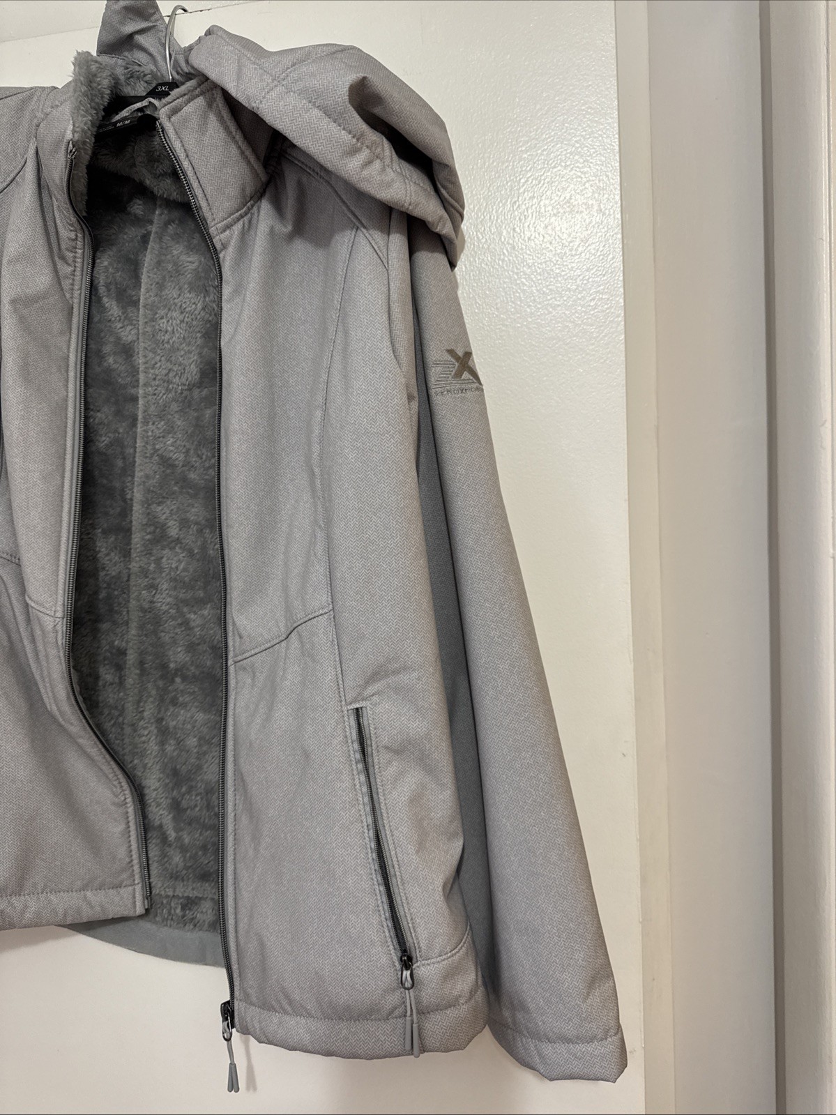 ZeroXposur Plush Lined Softshell Gray Hooded Jack… - image 3
