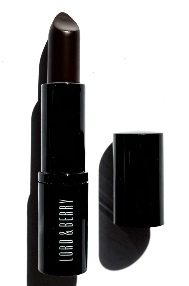 Lord & Berry Vogue lápiz labial semi mate 7604 negro rojo 4g - Imagen 2 de 3