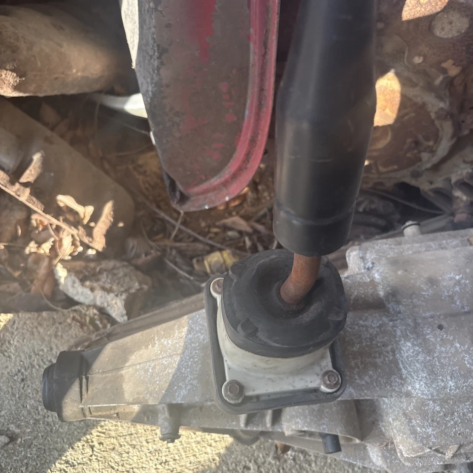 96-04 Chevrolet S10 GMC Sonoma 5 Speed Manual Transmission Shifter Assembly - Image 2 of 2