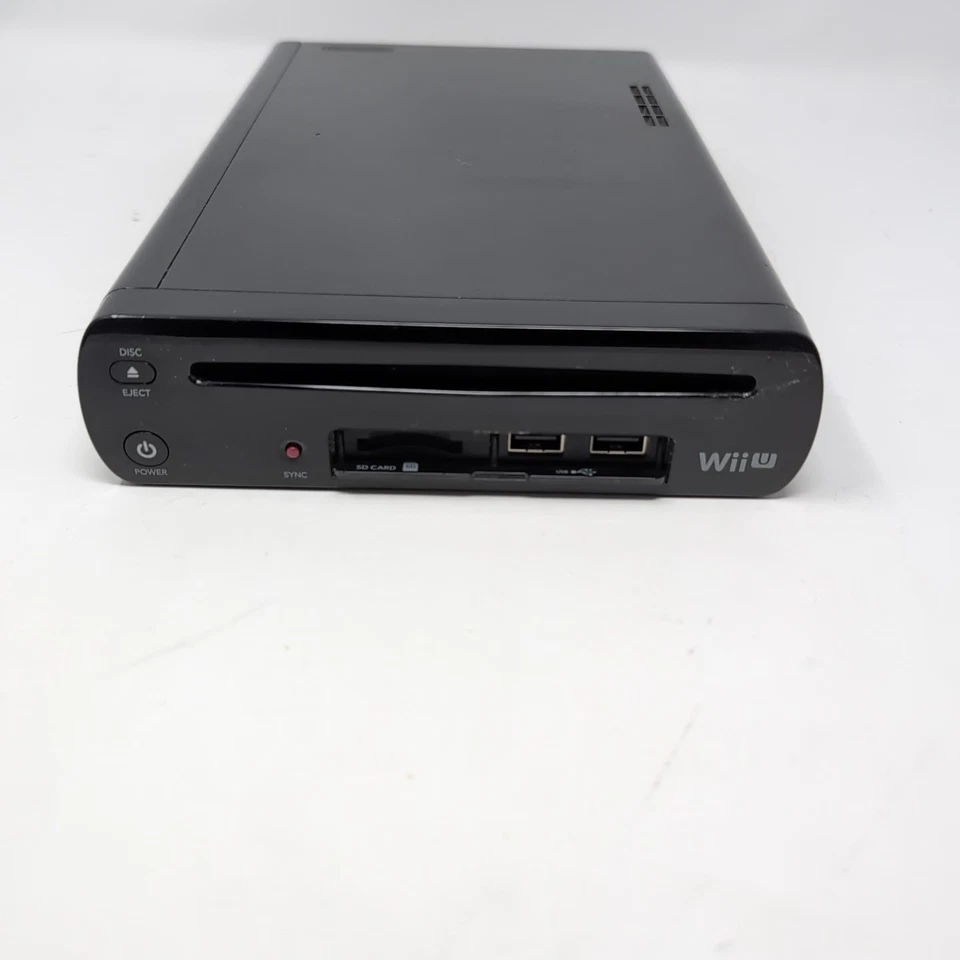 Wii U Bundle: 32GB Console Gamepad Pro Controller WiiMotes Cords Manual & Games - Image 3 of 4