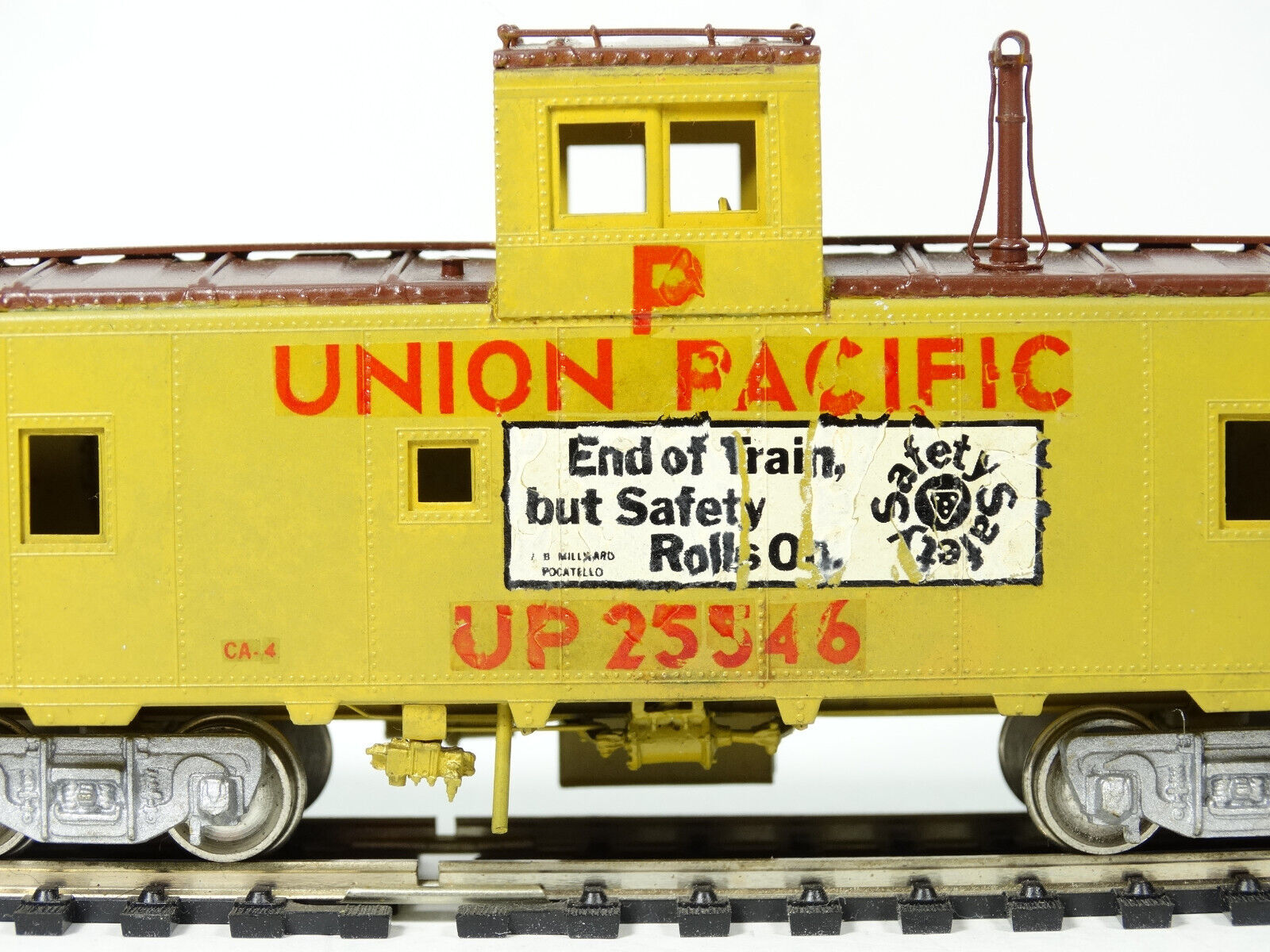 Overland Models, Union Pacific CA-4, Caboose OMI-1121 Painted, HO Scale