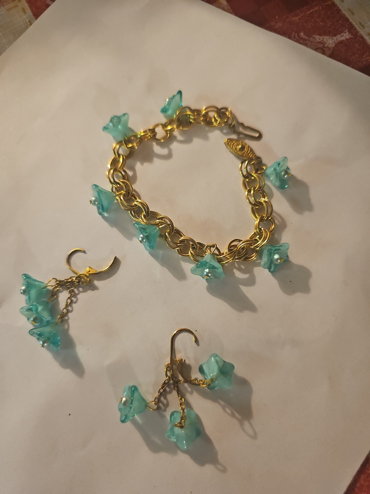 Sweet Blue Bell Bracelet and Earrings Set with Gold Chain Attractive Design-image