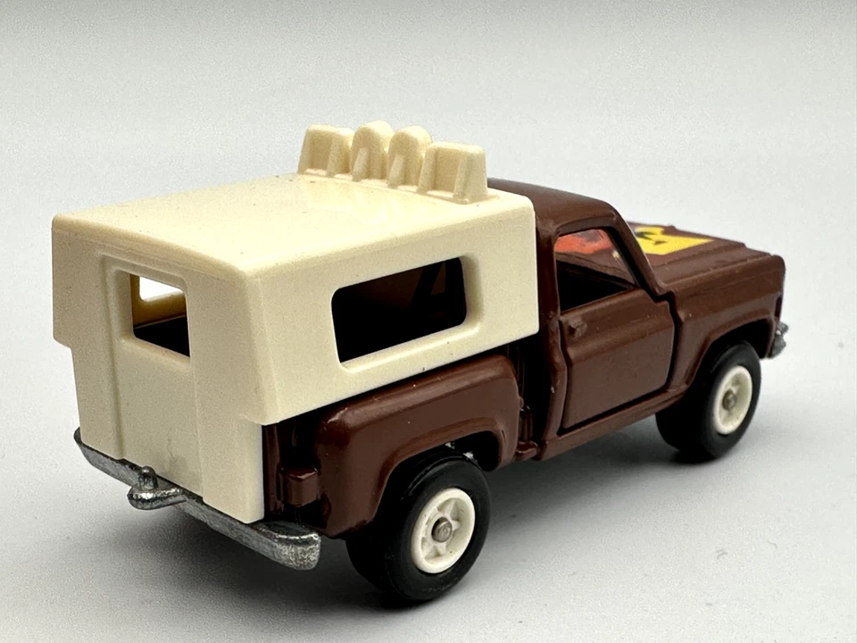 TOMICA POCKET CARS #F44 CHEVROLET C10 PICKUP TRUCK, BROWN, 1:64, EXCELLENT - Image 4 of 4