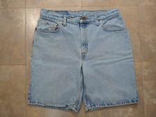 GUC women's VINTAGE LEVI'S jean shorts / 506 REGULAR FIT - size 14