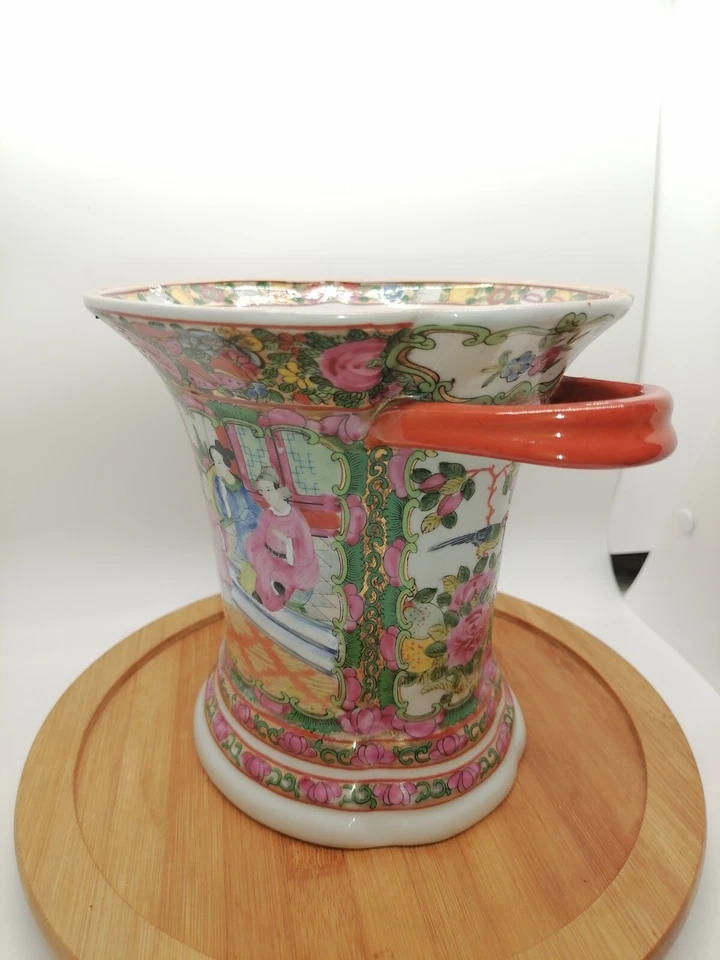 Jarrón antiguo de porcelana Cantón con asas, hecho en China a mediados del siglo XX Foto 2 de 4