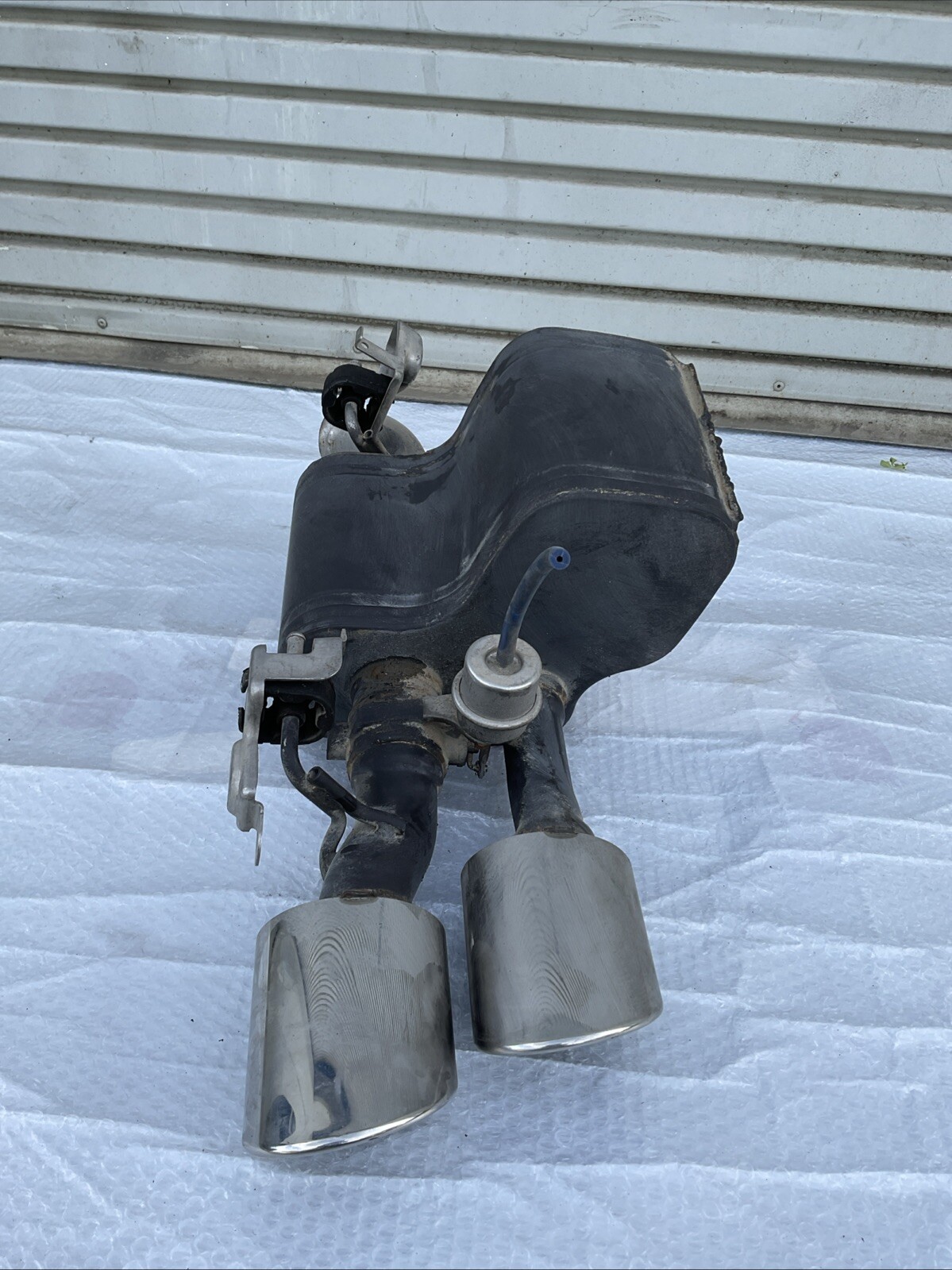 14-21 Maserati QuattroPorte Rear Right Passenger Exhaust Muffler Tip OEM 26K