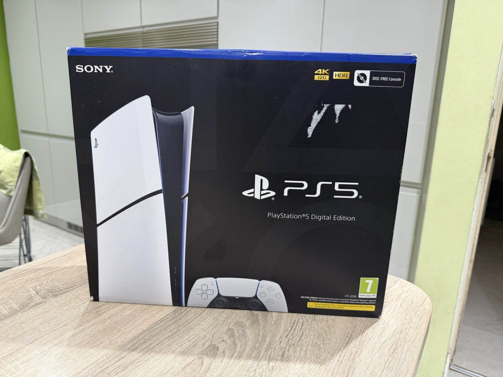 Sony PlayStation 5 PS5 Digital Edition Console 825GB 4K HDR White CFI-2016