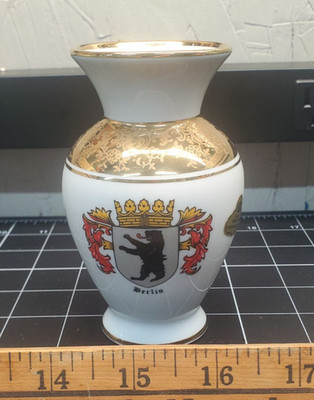 Vintage Royal Bavaria Germany Vase - Berlin Coat of Arms - Echt Gold Handarbeit