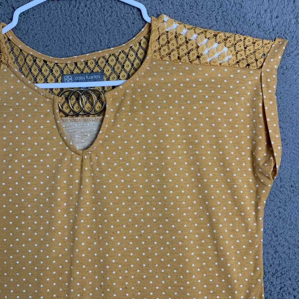 Daisy Fuentes Top Women Medium Short Sleeve Pullover Blouse Shirt Stretch Yellow - Image 3 of 4