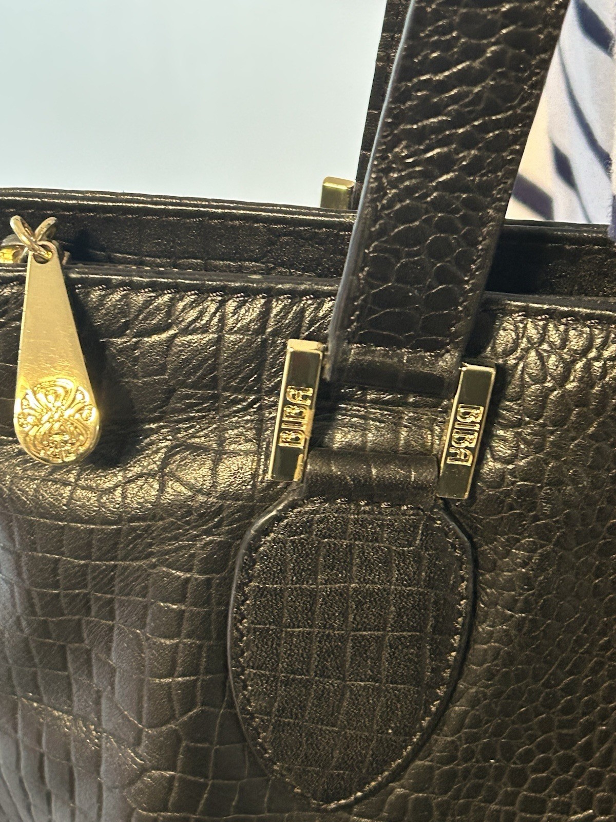 Biba Amanda Black Leather Shoulder Bag. R5889 image 4