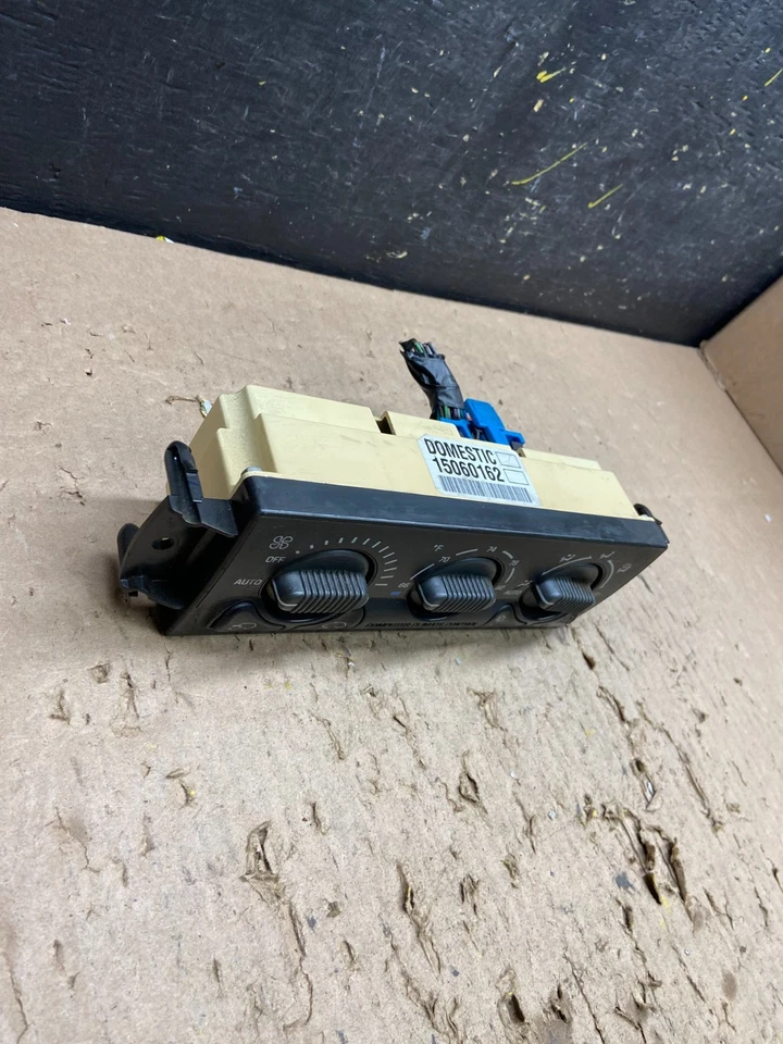 Chevrolet Silverado 1999 a 2002 módulo de control de climatización de calefacción T8371 DG Foto 3 de 4