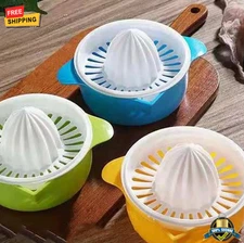 1 pc Mini Manual Plastic Juicer Handheld Citrus Juicer, Random Color