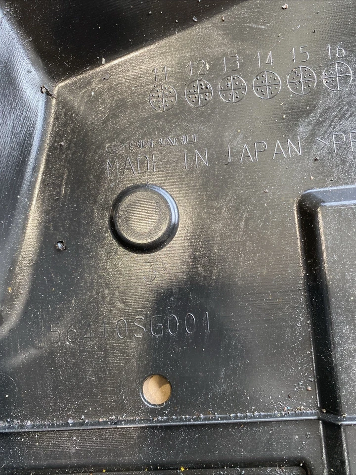 Protector contra salpicaduras de motor Subaru Forester 2014 2015 2016 2017 2018 2,5 56410SG001 ATC Foto 3 de 4