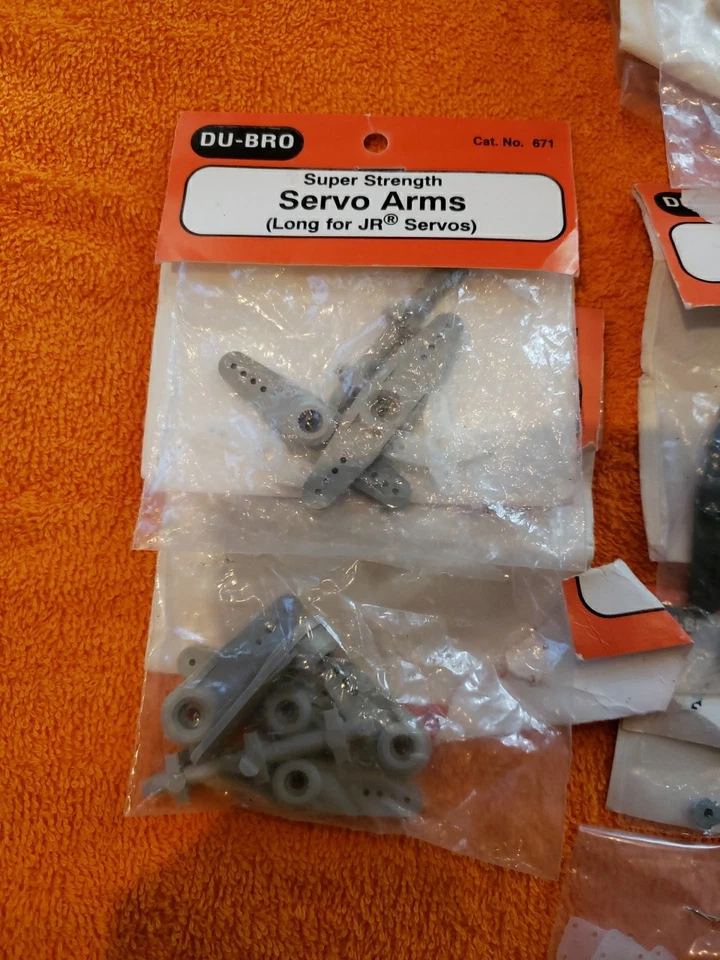 Du-Bro - Big Lot Of Parts - Over 24 Items New - JT25 - Image 4 of 4