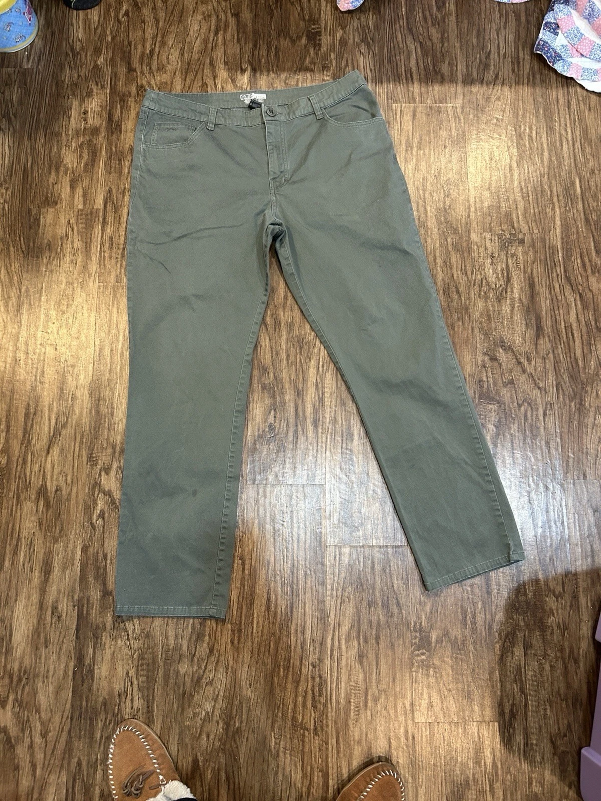 HUK Fishing Performance Pants Mens 36x31 Green Stretch Comfort Outdoor Hiking