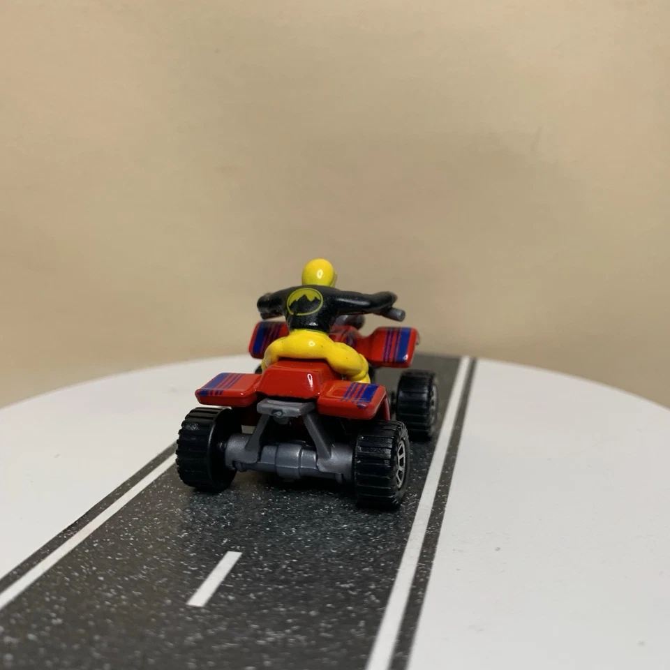 2000 Matchbox 4-Wheeler ATV w/Rider 1:37 Mount Discovery Red ATV Off Road Quad  - Image 4 of 4