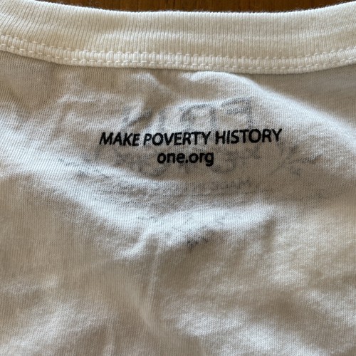 ONE Official Make Poverty History EDUN one.org Bono U2 Africa T-Shirt Small NWOT - Picture 7 of 7