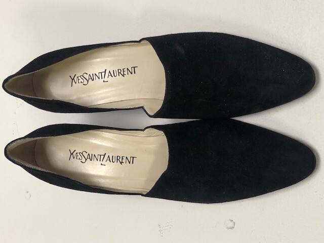 Authentic YVES SAINT LAURENT YSL Black Suede Mid Heel Size 10M