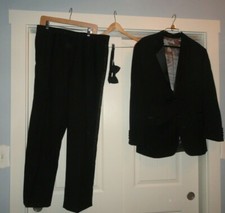 Black Calvin Klein Tuxedo 44R Jacket w/ 36 Trousers and Bow Tie RUNS SMALL