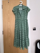 MAX STUDIO Dress Size M Green Floral Rayon V-Neck Midi Maxi Summer Boho