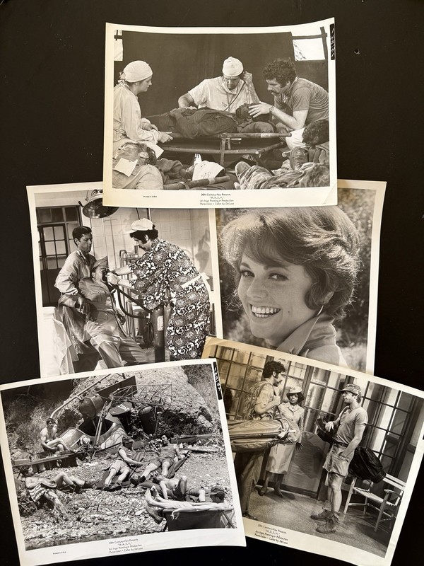 RARE Original 1970 MASH Movie Press Kit Publicity Photos - Set of 5