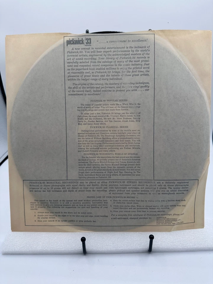 Lot of 4 Folk & Surf LPs The Seekers, Ed McCurdy, Surfers Beat, Surfers’ Holiday Foto 4 de 4