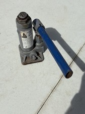 Pro Lift 2 Ton Hydraulic Bottle Jack With Handle Tested Pro Lift 2 Ton Hydraulic Bottle Jack With Handle Tested