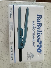 Baby Bliss Pro Nano Titanium 1/2" Mini Travel Flat Iron Blue Straightener w/ box
