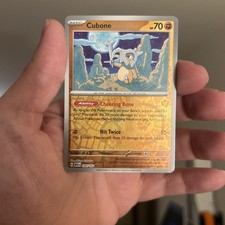 Cubone 104/165 Sv: Scarlatto e Viola 151 Reverse Holo Pokémon TCG MEW Card