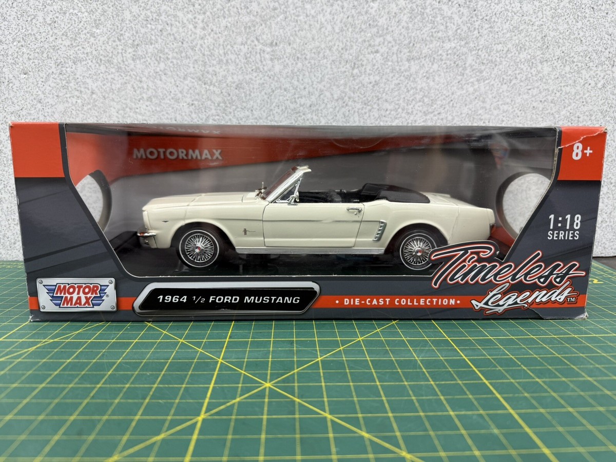 MOTORMAX 1:18 1964 1/2 FORD MUSTANG VERT DIECAST CAR WHITE