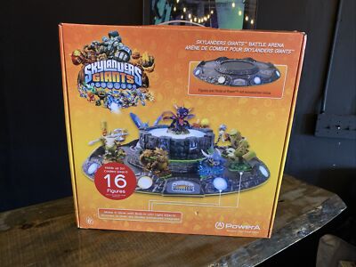 POWER A SKYLANDERS GIANTS BATTLE ARENA DISPLAY STAND W/LED LIGHTS HOLDS 16 FIGS!