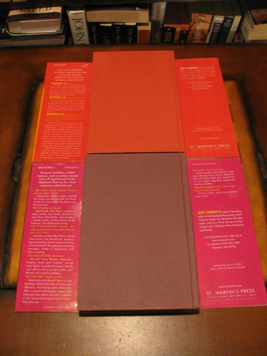 4-Janet Evanovich-Stephanie Plum-HC-Mystery-Lot-11-12-13-14-Fiction - Picture 11 of 13
