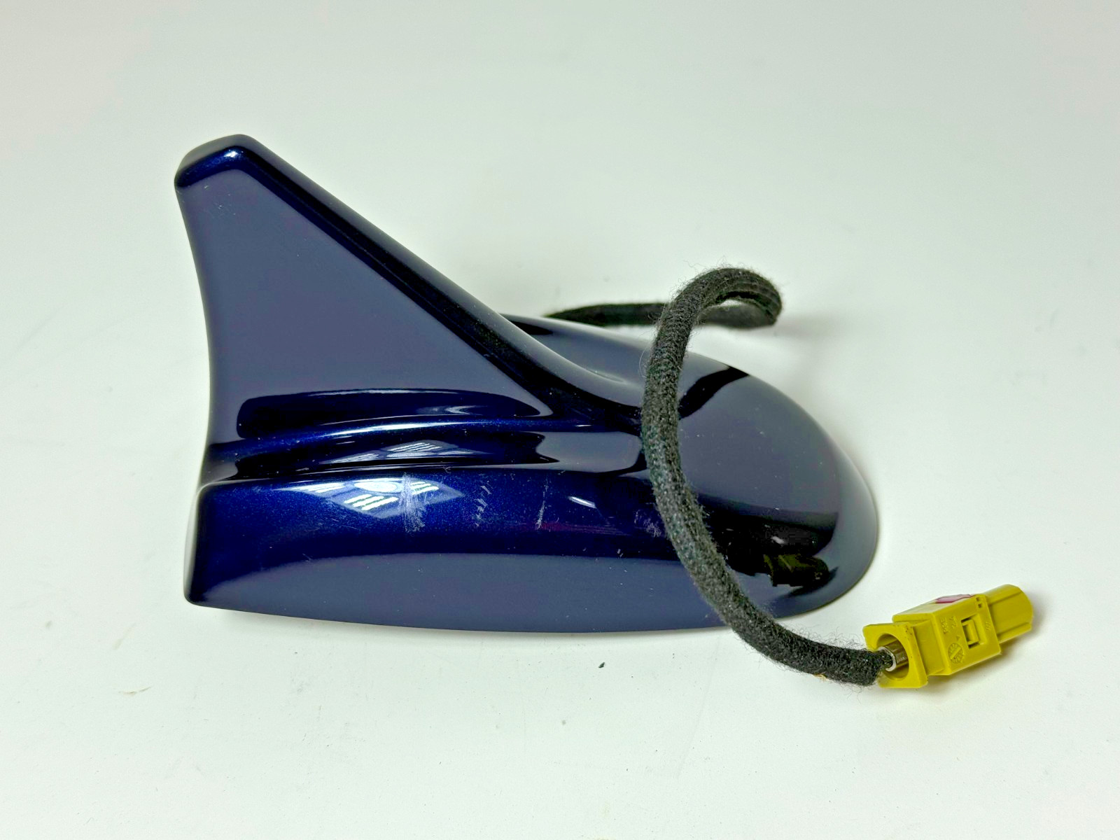 14-23 MASERATI GHIBLI SHARK FIN ROOF ANTENNA 670015846 OEM