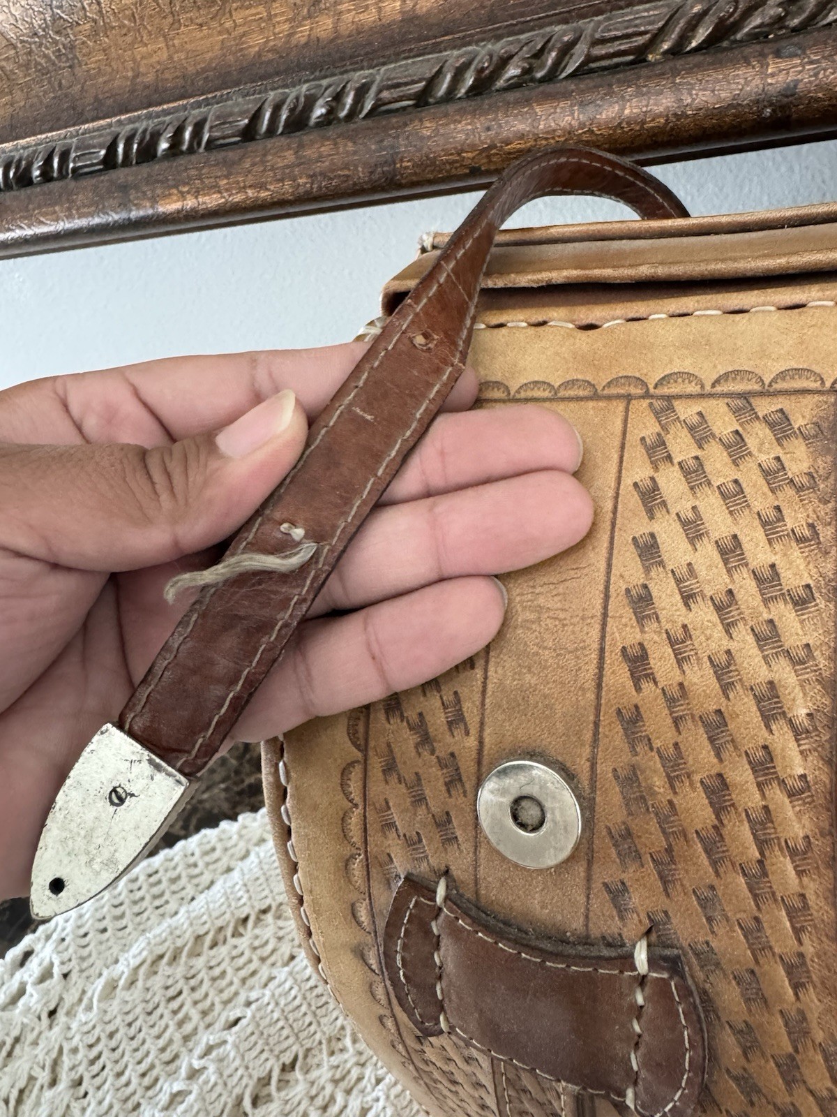 Vintage American West Hand-tooled 100percent Leather Doctor Style Duffle Bag  Western image 4