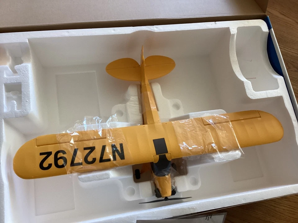 Rare E-flite RC Airplane UMX J-3 Cub BNF AS3X 2.4 GHz EFLU3450 Brushless - Image 4 of 4