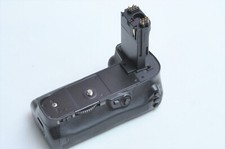 Vello BG-C12 Battery Grip for Canon EOS 7D Mark II