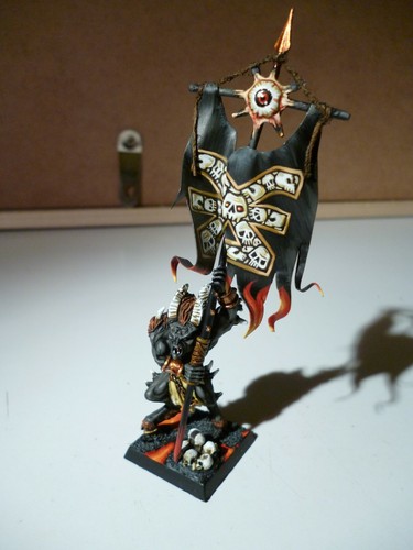 Khorne Chaos demon Bloodletter miniature similar to the old world warhammer - Picture 2 of 3