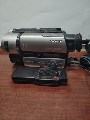 Sony HandyCam 72x Model # CCD-TR940   1 owner excellent condition Works 