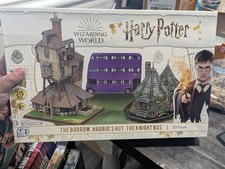 WIZARDING WORLD HARRY POTTER THE BURROW, HAGR...