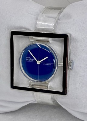 Vintage 70s MCM ROYAL DYNASTY Acrylic Case & Band 17 Jewel SWISS Watch, Running
