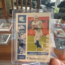 2020 Panini Chronicles Justin Herbert Rookie Football Card #53. rookie card picture