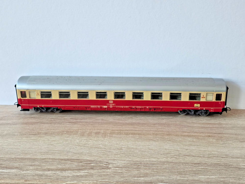 (8332) Märklin H0 4147 Personenwagen Abteilwagen TEE rot-beige 1. Klasse DB | Condition: Gebraucht