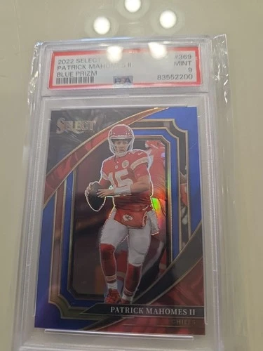 2022 Select Patrick Mahomes II Blue Prizm Suite #98/99 Chiefs PSA 9